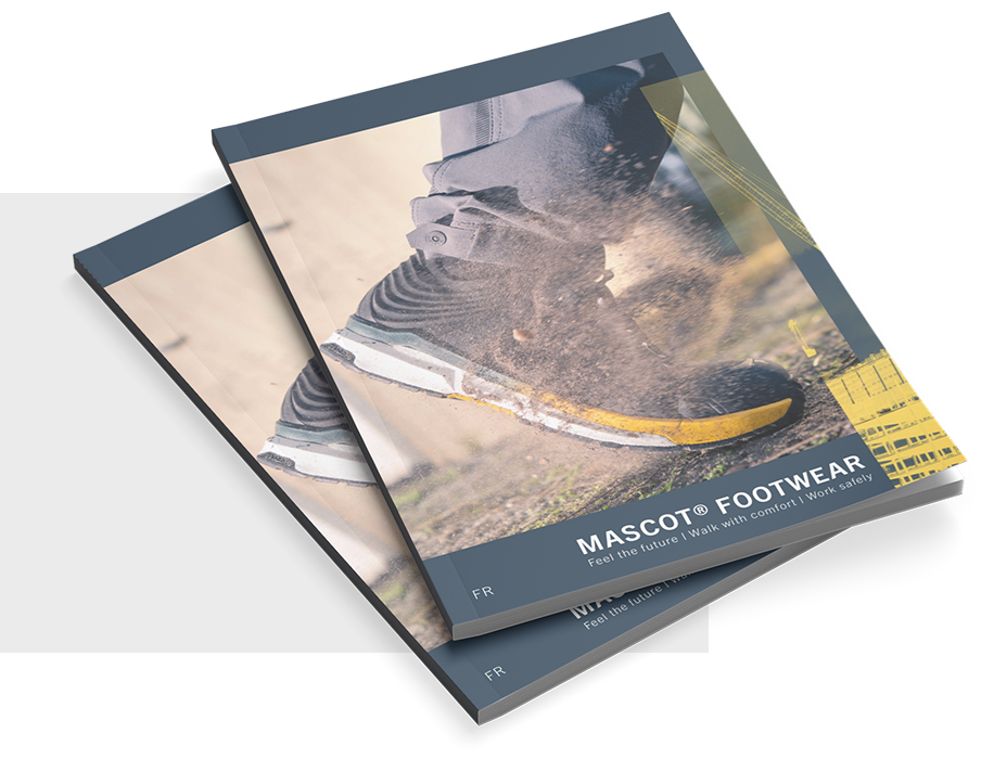 LOGOMOTIF _ mockup magazines - MASCOT FOOTWEAR - HD